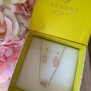 Kendra Scott Set!!